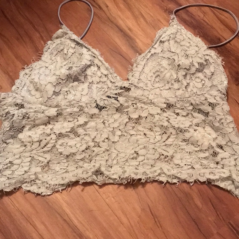 Missguided X Carli Bybel Grey lace crop tank